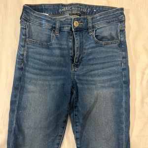 American Eagle Next level stretch blue jeans size 6